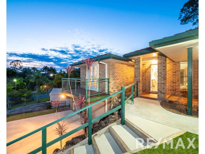 3 Monduran Court, Petrie QLD 4502