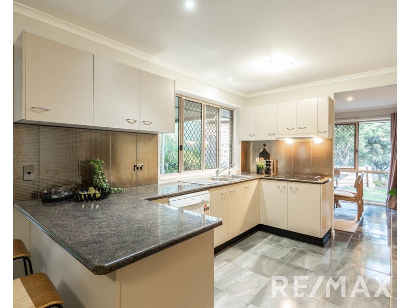 3 Monduran Court, Petrie QLD 4502