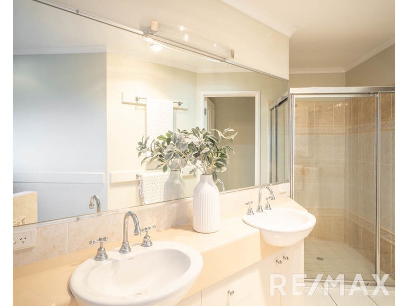 3 Monduran Court, Petrie QLD 4502