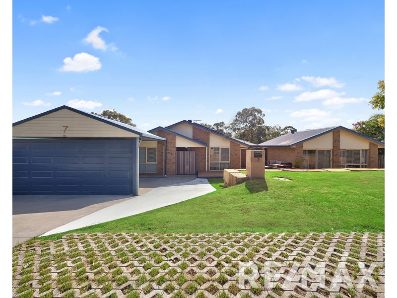 7 Cedar Close, Albany Creek QLD 4035