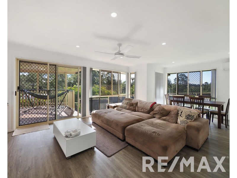 7 Cedar Close, Albany Creek QLD 4035