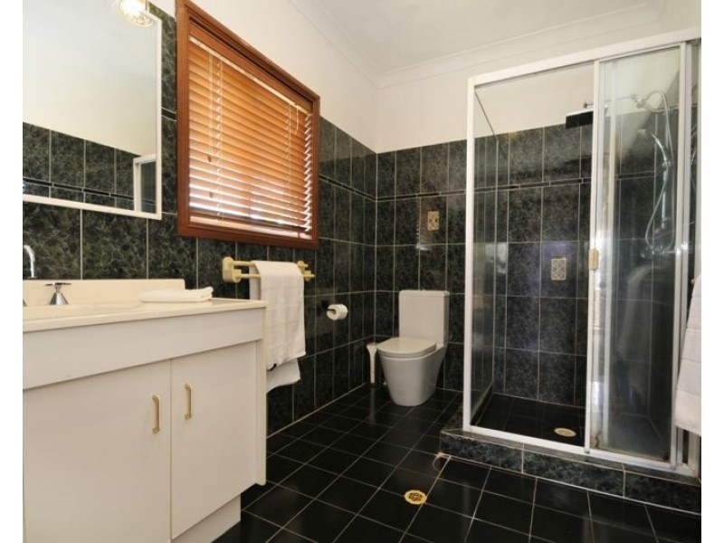 3 Augusta Court, Albany Creek QLD 4035