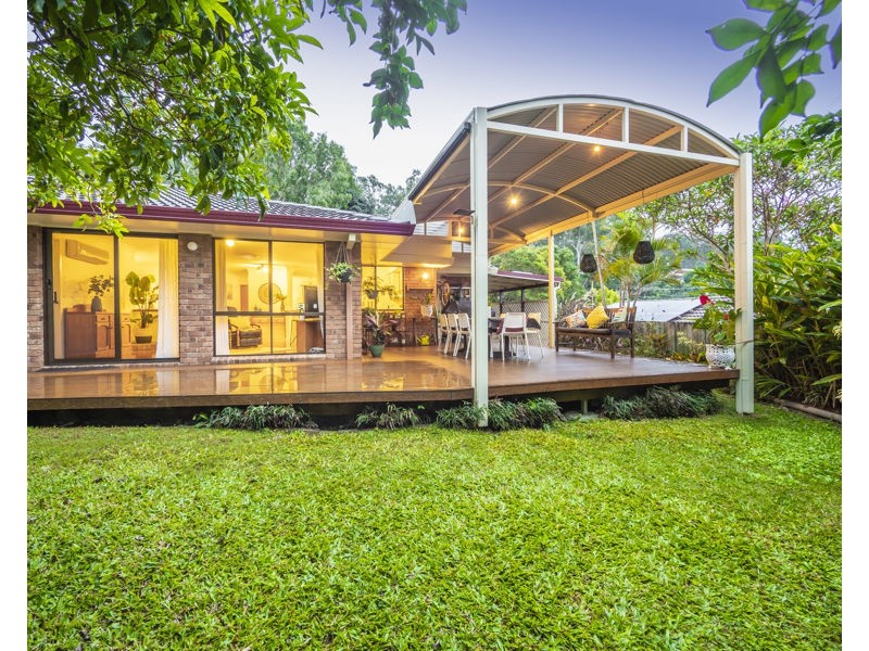 11 Carnarvon Court, Everton Hills QLD 4053