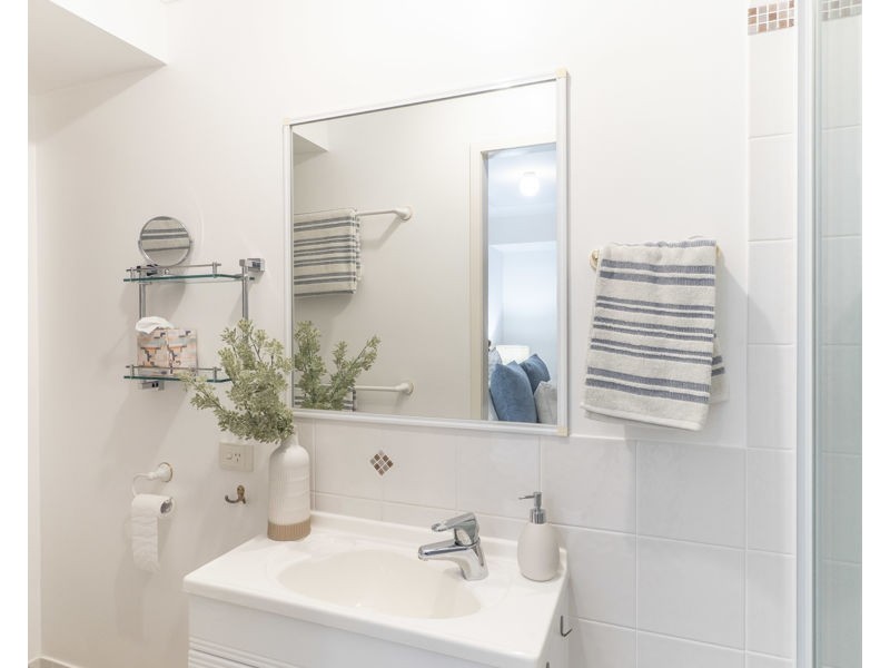 11 Carnarvon Court, Everton Hills QLD 4053