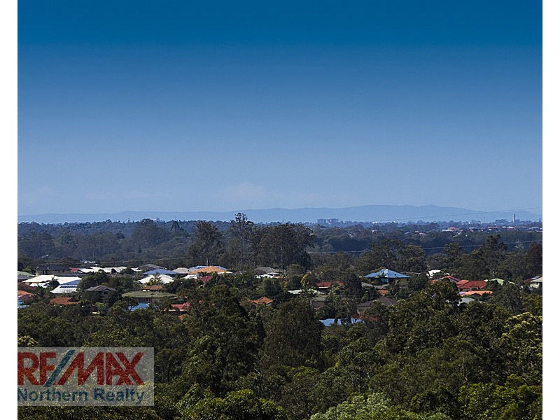 6 Lottie Place, Cashmere QLD 4500