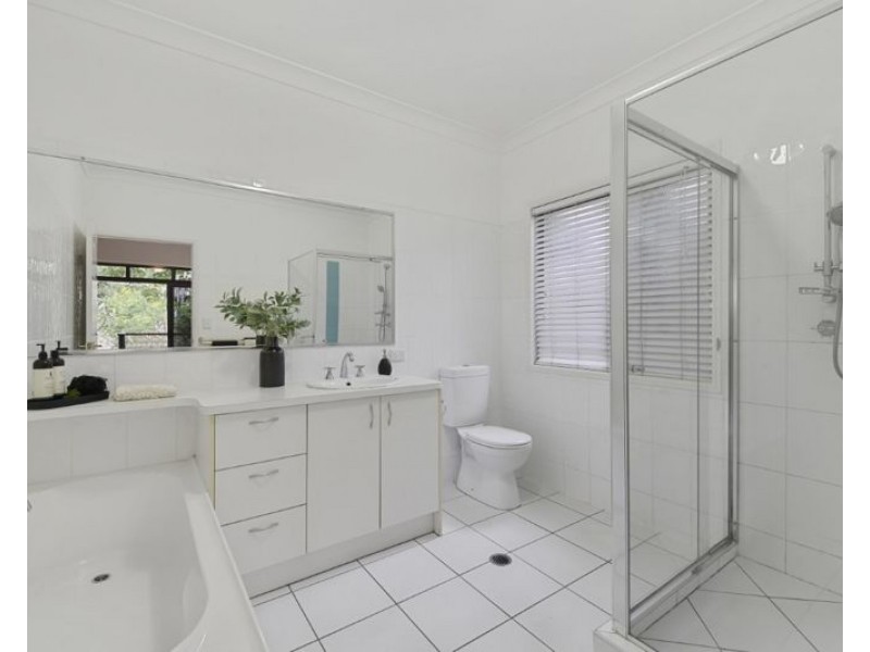 1 Tarrilli Place, Carseldine QLD 4034