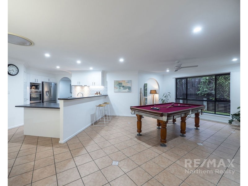 6 Glenvillan Place, Bridgeman Downs QLD 4035