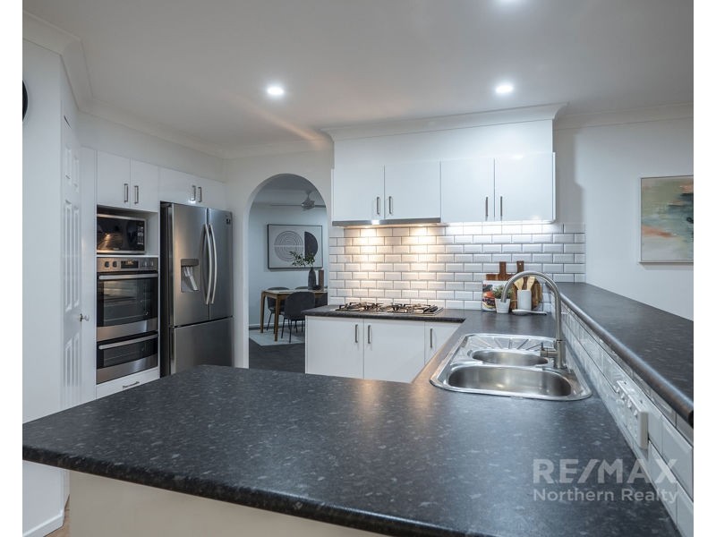 6 Glenvillan Place, Bridgeman Downs QLD 4035