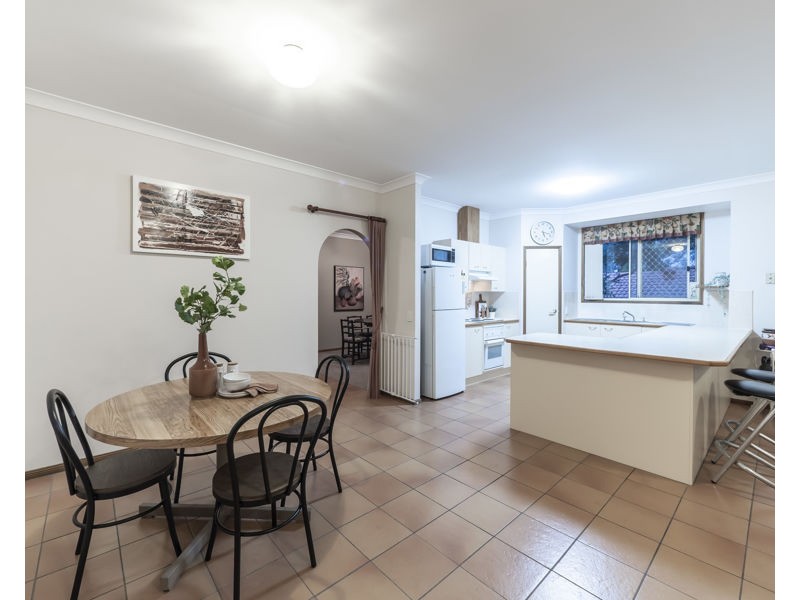 5 Elwood Court, Eatons Hill QLD 4037