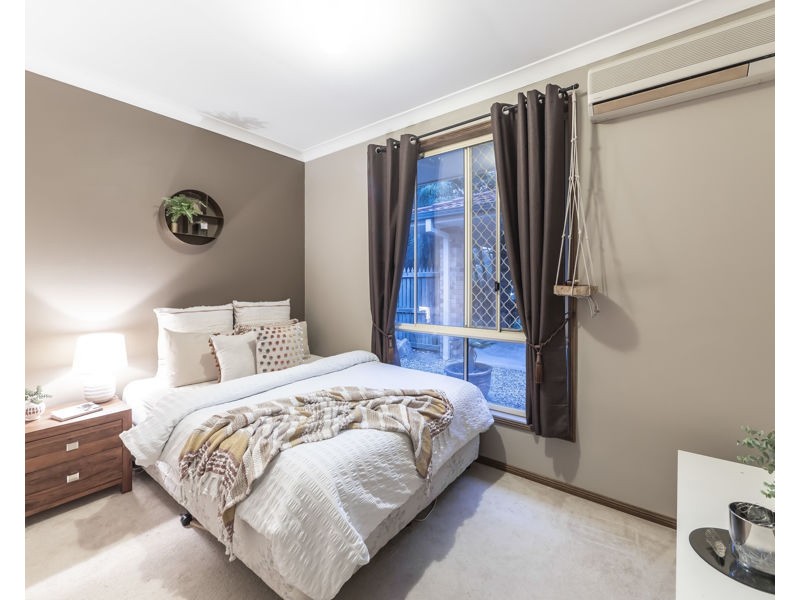 5 Elwood Court, Eatons Hill QLD 4037