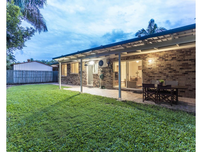 5 Elwood Court, Eatons Hill QLD 4037