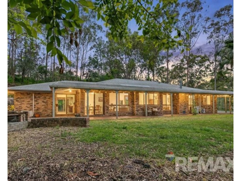 9 Kimberley Court, Eatons Hill QLD 4037