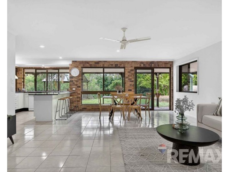 9 Kimberley Court, Eatons Hill QLD 4037
