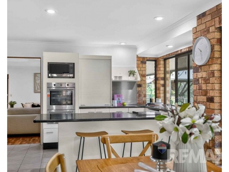 9 Kimberley Court, Eatons Hill QLD 4037