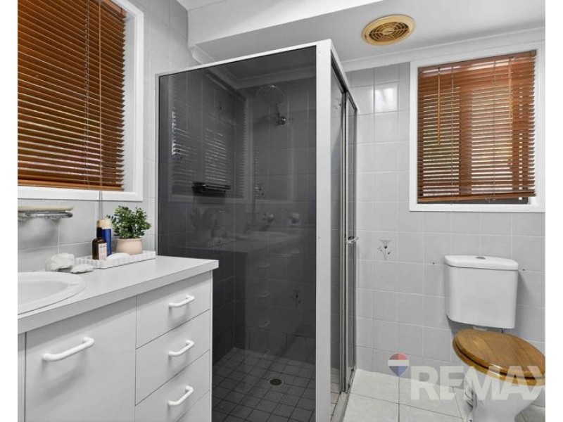 9 Kimberley Court, Eatons Hill QLD 4037