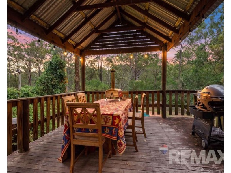 9 Kimberley Court, Eatons Hill QLD 4037