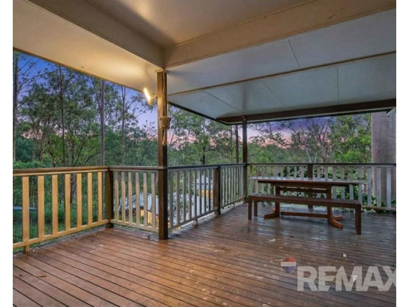 9 Kimberley Court, Eatons Hill QLD 4037