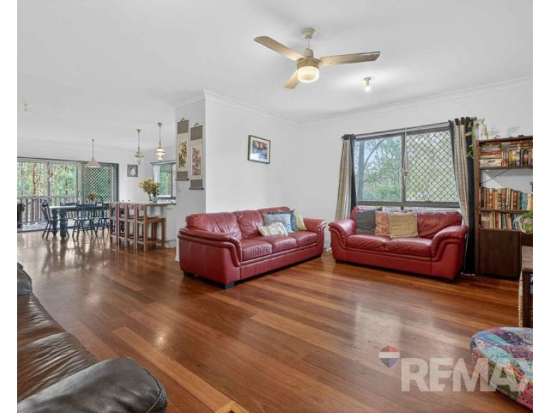 9 Kimberley Court, Eatons Hill QLD 4037