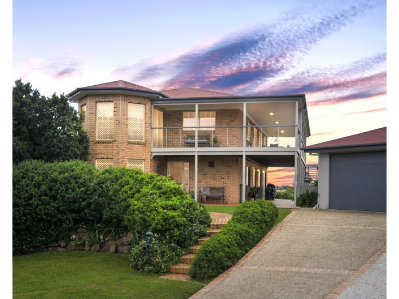 9 Camara Court, Eatons Hill QLD 4037