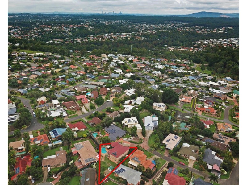 9 Camara Court, Eatons Hill QLD 4037