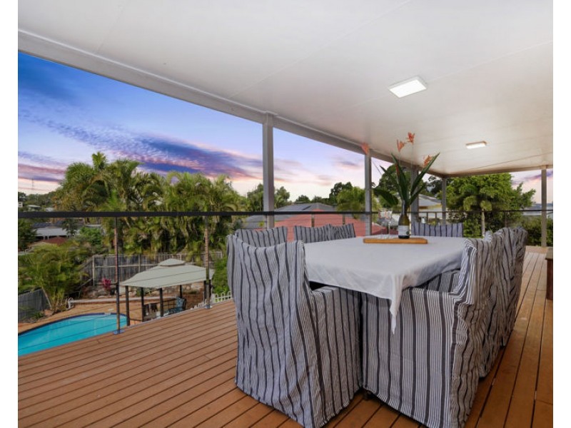 9 Camara Court, Eatons Hill QLD 4037