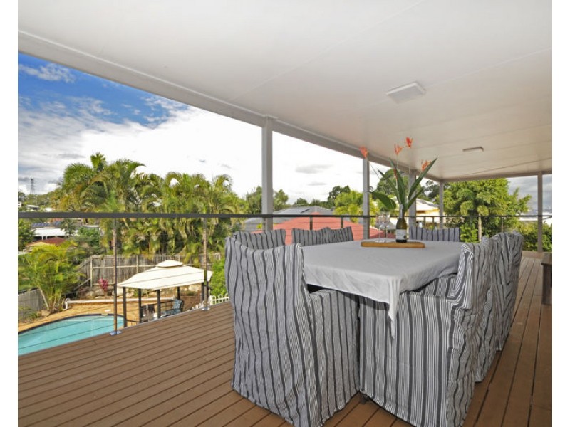 9 Camara Court, Eatons Hill QLD 4037