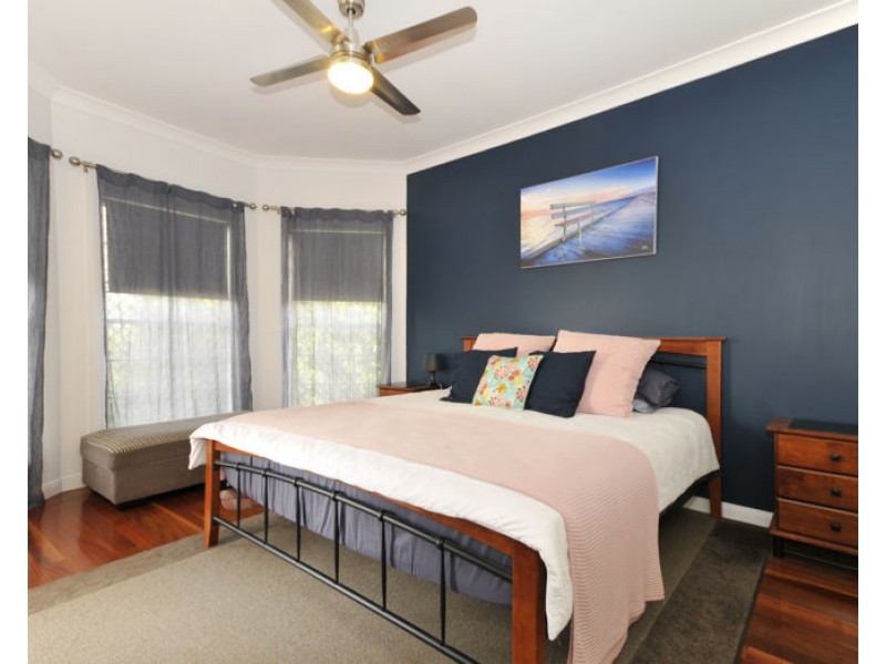 9 Camara Court, Eatons Hill QLD 4037