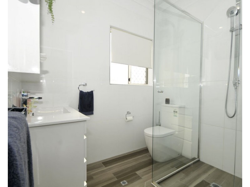 9 Camara Court, Eatons Hill QLD 4037