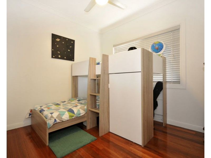 9 Camara Court, Eatons Hill QLD 4037