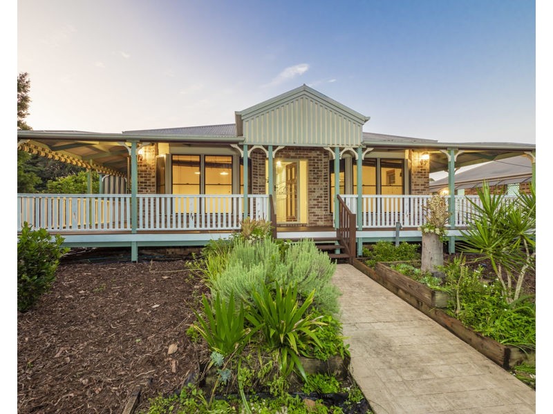 196 Bangalow Street, Bridgeman Downs QLD 4035