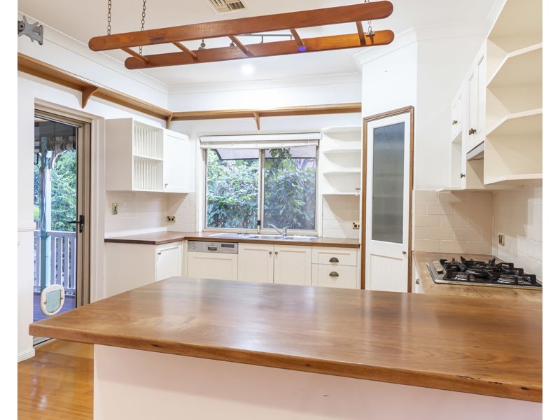 196 Bangalow Street, Bridgeman Downs QLD 4035