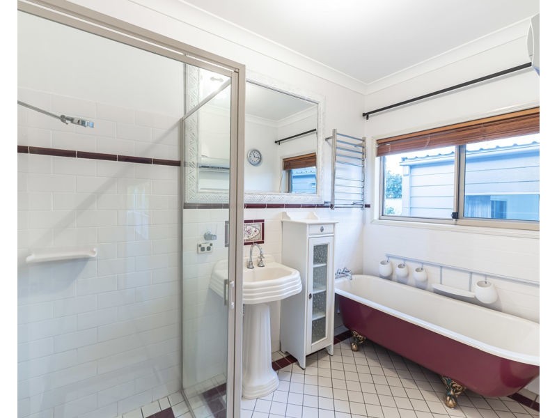 196 Bangalow Street, Bridgeman Downs QLD 4035