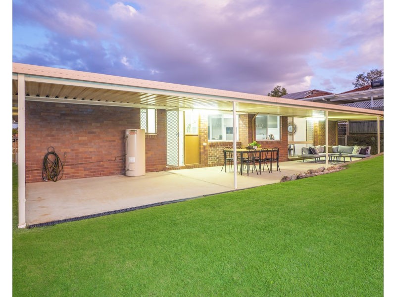 17 Chowchilla Street, Albany Creek QLD 4035