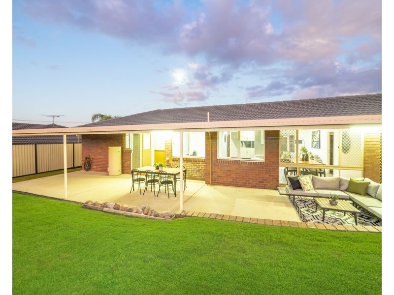 17 Chowchilla Street, Albany Creek QLD 4035