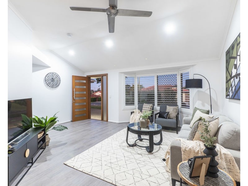 17 Chowchilla Street, Albany Creek QLD 4035