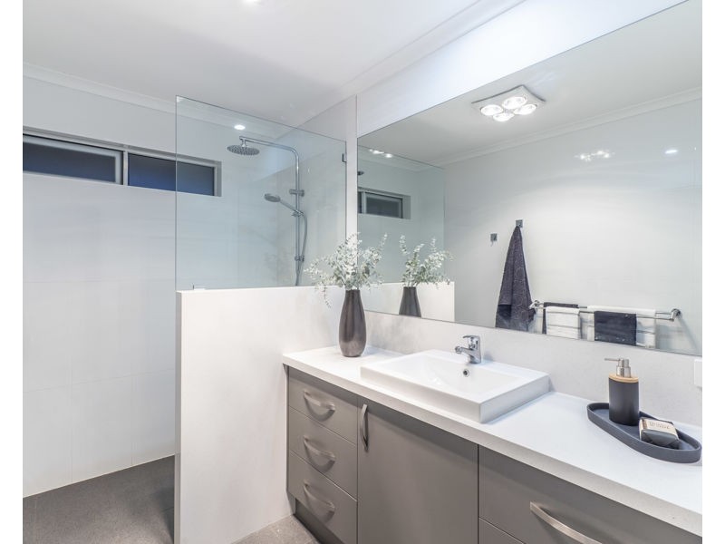 17 Chowchilla Street, Albany Creek QLD 4035