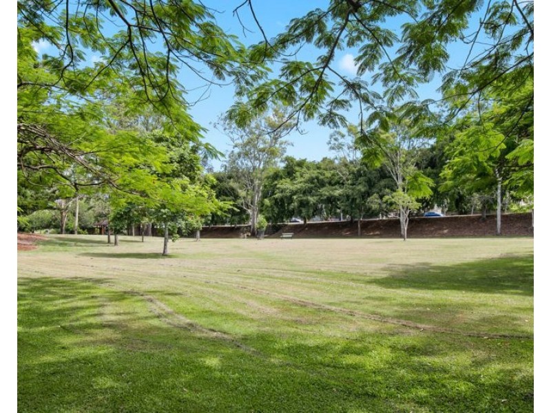 12 Sedgley Street, Alderley QLD 4051