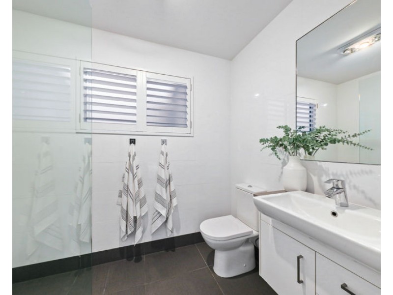 12 Sedgley Street, Alderley QLD 4051