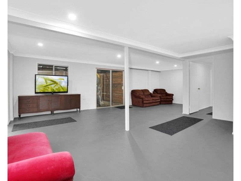 204 Patricks Road, Ferny Hills QLD 4055