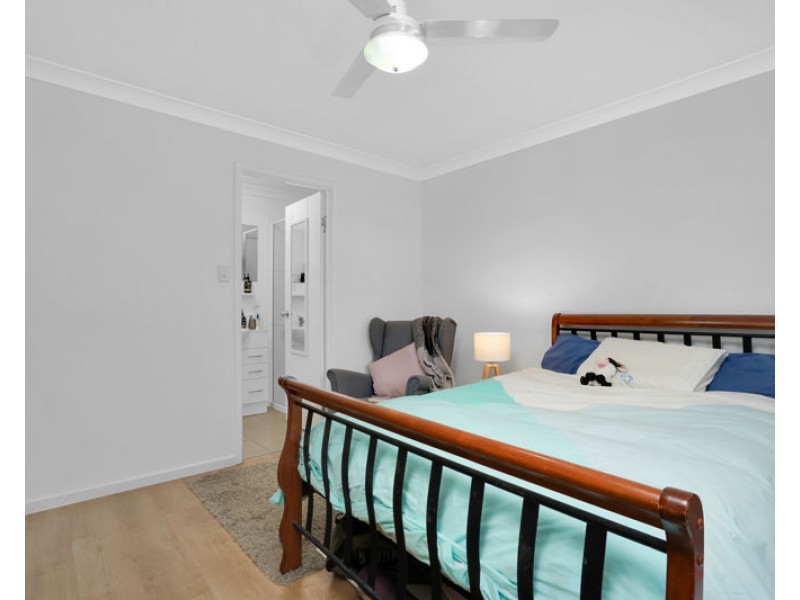 204 Patricks Road, Ferny Hills QLD 4055