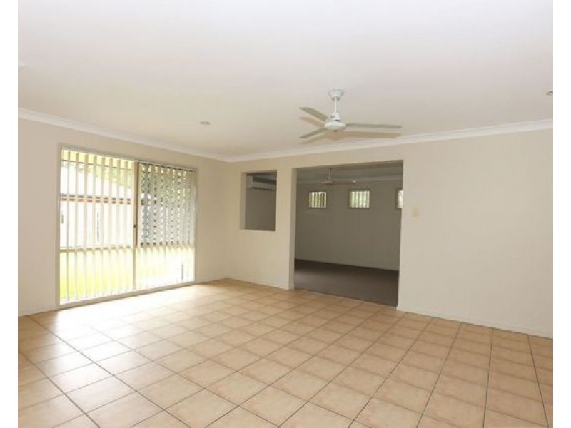 11 Corowa Court, Eatons Hill QLD 4037