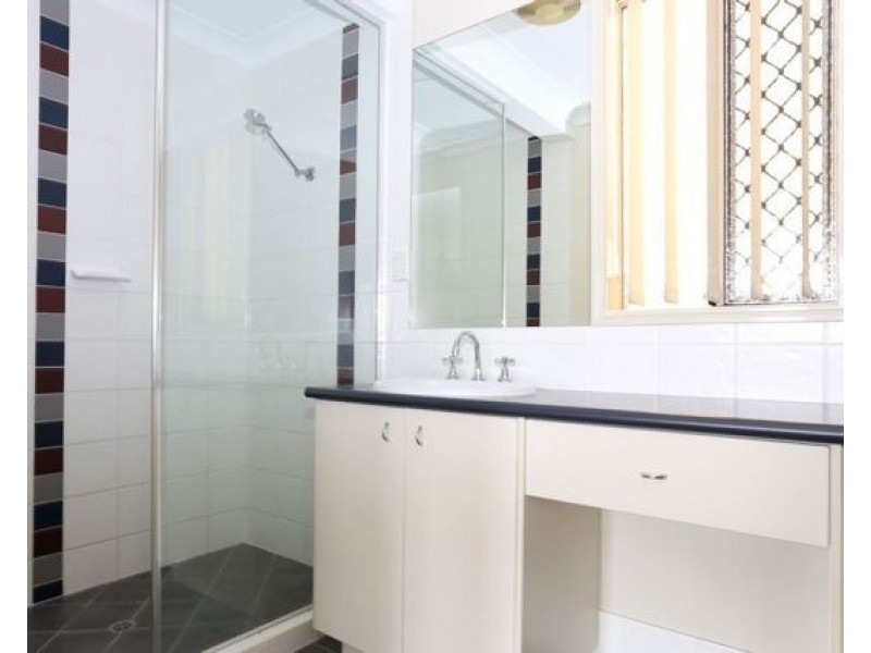 11 Corowa Court, Eatons Hill QLD 4037