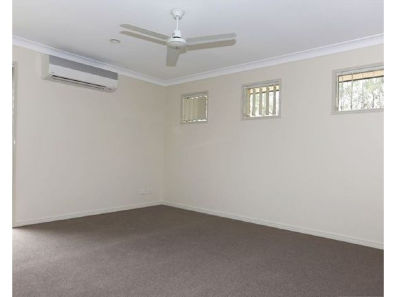 11 Corowa Court, Eatons Hill QLD 4037