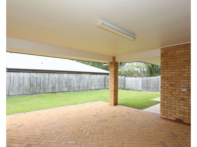 11 Corowa Court, Eatons Hill QLD 4037