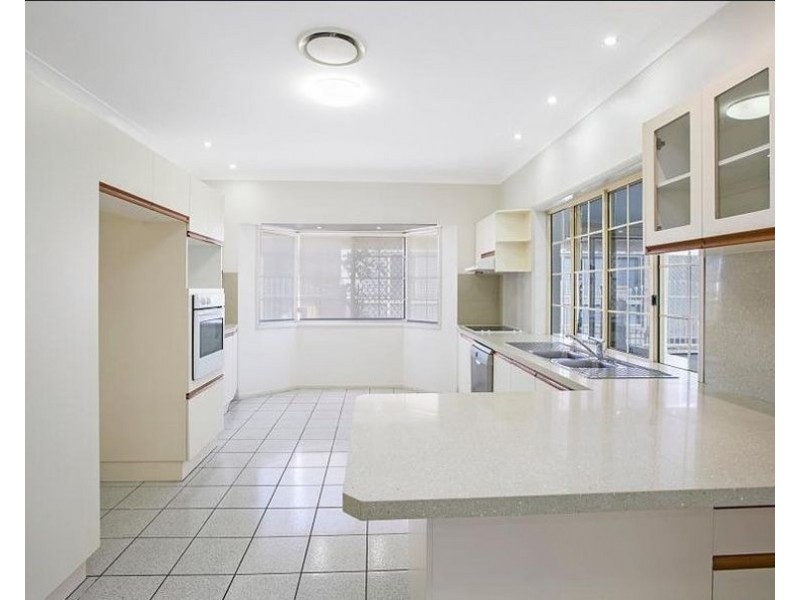 16 Allamanda Cres, Albany Creek QLD 4035