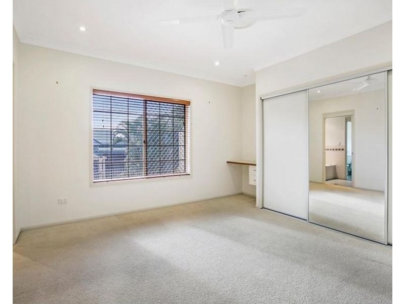 16 Allamanda Cres, Albany Creek QLD 4035