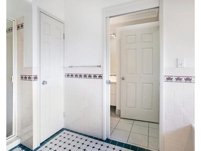 16 Allamanda Cres, Albany Creek QLD 4035