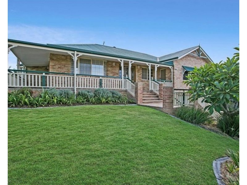 16 Allamanda Cres, Albany Creek QLD 4035