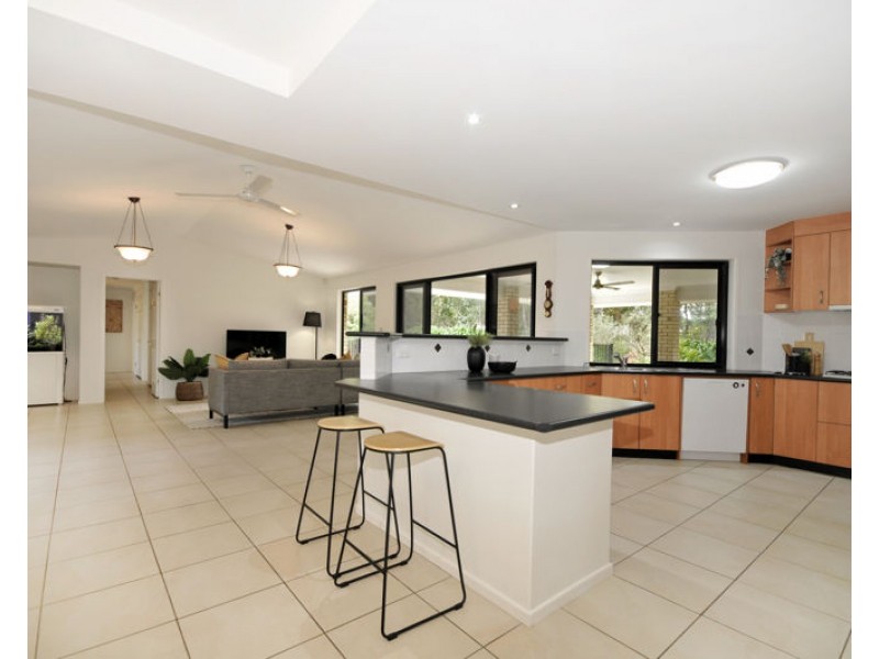 59 Snow Wood Drive, Eatons Hill QLD 4037