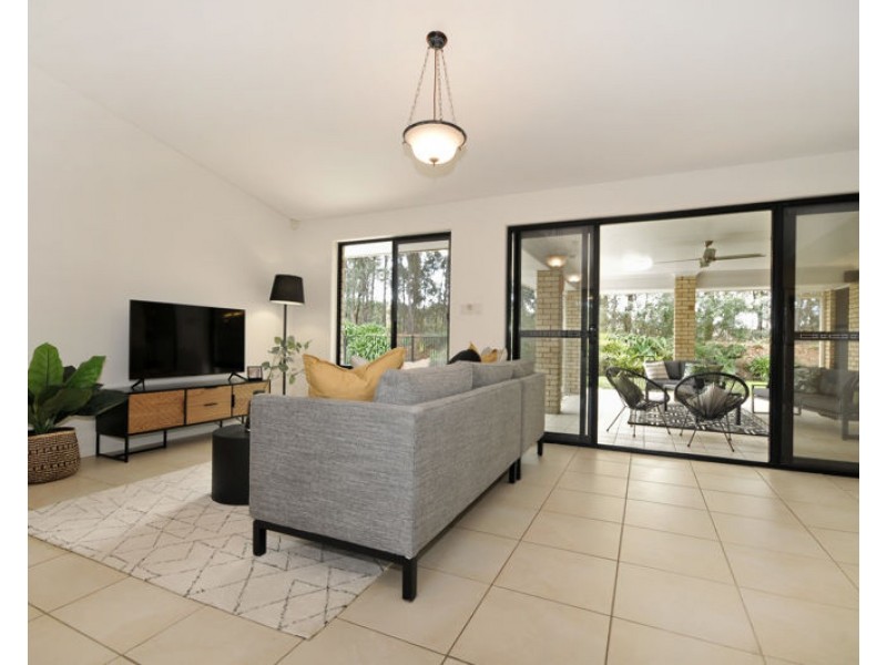 59 Snow Wood Drive, Eatons Hill QLD 4037